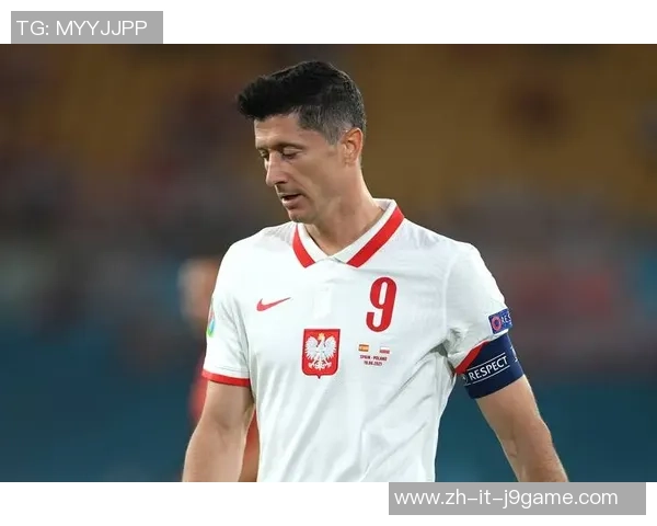 莱万多夫斯基:从草根到巨星的足球传奇之路与辉煌成就 莱万多夫斯基:从草根到巨星的足球传奇之路与辉煌成就